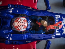 Из MotoGP в Формулу-1: Видео - Марк Маркес тестирует Toro Rosso F1