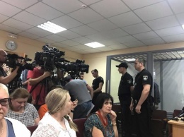 По делу о покушении на добровольцев АТО Осмаева и Окуеву зачитан обвинительный акт