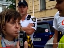 Пьяная дама на Ягуаре протаранила пять авто в центре Одессы