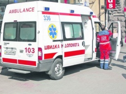 На Днепропетровщине группа лиц разгромила реанимацию и избила врача