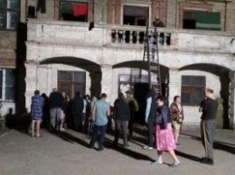 В Северодонецке ночью горело общежитие: после ликвидации пожара был обнаружен погибший