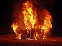 Возле Верховной Рады взорвался и загорелся Lexus (видео)
