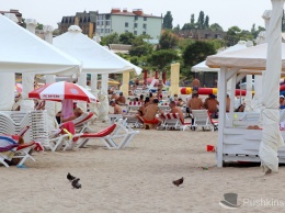 Более половины арендованных пляжей в Одессе - без паспортов, мэр предложил «пляжным» чиновникам уволиться