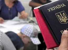 "Новым" переселенцам долг по пенсии за годы жизни в ОРДЛО "заморозили" на неопределенный срок