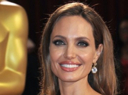 Анджелина Джоли показала своего российского двойника