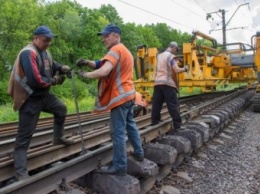 За лето на Одесской железной дороге отремонтируют более 80 км пути