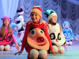 В Бердянске состоялось открытие 23-его всеукраинского фестиваля "Топ-Топ" и "Звезды Азова" (ФОТО)