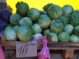 Цены в Одессе: черешня - от 15 гривен, морковь - по 30