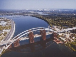 На Подольском мосту в Киеве стартует самый ответственный этап строительства