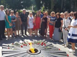 На Днепропетровщине команда Александра Вилкула почтила память павших в Великой Отечественной войне