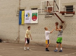 В Запорожье открыли сезон стритбола