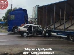 В результате жуткого ДТП под Киевом пострадали четыре человека