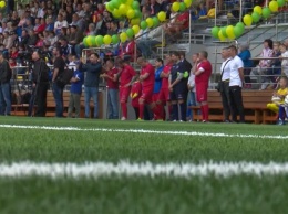 В Киеве открыт первый в Украине детский профессиональный стадион. С травой в 1,7 раза дешевле, чем в ФФУ