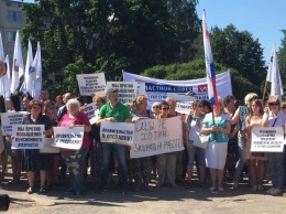 В Пскове 700 человек вышли на митинг против пенсионной реформы