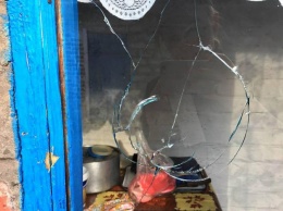 Террористы на Донбассе обстреляли из минометов жилые кварталы Зализного, есть раненые (ФОТО)
