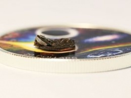 В Канаде выпустили коллекционную монету с метеоритной инкрустацией