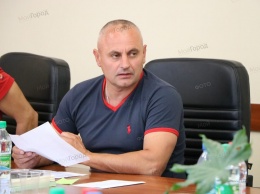 За что покупать мебель: депутат Николаевского облсовета возмутился, что средства на закупку парт для Новой украинской школы полностью поступят только в октябре