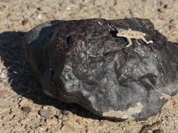 Пять килограмм осколков нашли на месте падения "липецкого" метеорита в июне