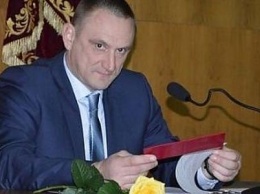 В Доброполье собирают деньги на химиотерапию для тяжелобольного мэра Аксенова
