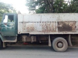По Кривому Рогу продолжают "курсировать" грузовики с металлоломом без документов, - ФОТО