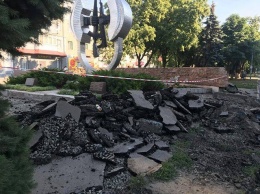 В Павлограде реконструируют памятник воинам-афганцам