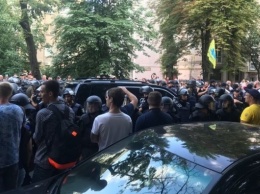 Полиция под Радой задержала сторонников еврономеров