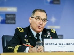 Командующий НАТО в Европе обеспокоен "вредной деятельностью" России