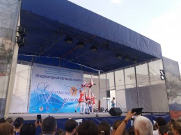 Международный фестиваль-конкурс «Дорогами успеха» прошел в Алуште