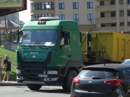 В Украине заметили очень редкий белорусский грузовик