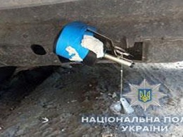 Одесса: под припаркованным автомобилем обнаружена граната