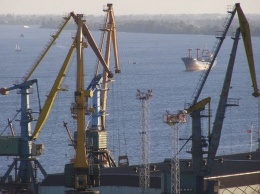 В Украине решили создать крупный логистический центр на базе херсонских портов