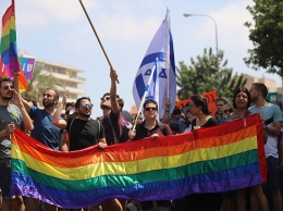 Поправка к закону о суррогатном материнстве в Израиле заставила выйти на массовые акции протеста представителей ЛГБТ-сообщества