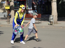 В Николаеве прошла акция «День неожиданного счастья» в поддержку слабовидящих граждан