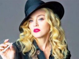 Супермодель призналась, что Мадонна «преследовала» ее в течение двух лет