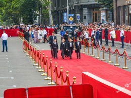 Закрытие Одесского международного кинофестиваля: убегающие звезды и «биток» в Пале-Рояле