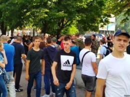 В Кривом Роге противники ЛГБТ протестовали против Марша равенства