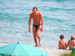 Конте "отпраздновал" свое увольнение из Челси на пляжах родной Италии