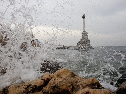 В Крыму обследуют затопленные корабли в Черном море