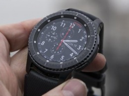 Компания Samsung опубликовала на сайте Galaxy Watch до презентации