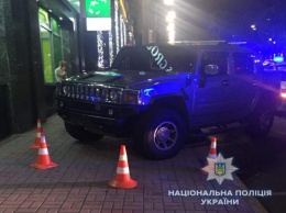 Под колесами Hammer в центре Киева погибла 8-летняя девочка, водитель пытался скрыться (ВИДЕО)