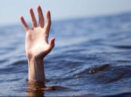 В Донецкой обл. полицейский утонул во время отпуска, спасая собственную дочь