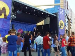 На масштабном музыкальном фестивале в Мариуполе запорожец попался с наркотиками