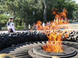 77 лет с начала обороны Одессы: на Аллее Славы почтили память погибших героев. Фото
