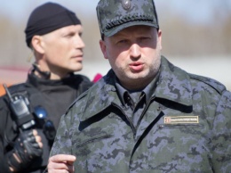 Срочно: Турчинов заявил о боях с РФ в Азовском море
