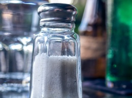 Специалисты увеличили безопасное для здоровья количество соли