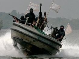 «Используя передовой опыт сомалийских пиратов»: боевики «ДНР» проведали о «боевых плотах» николаевских морпехов