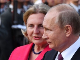 Посаженый отец? Путин поедет на свадьбу министра иностранных дел Австрии