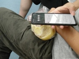 Vivo X23 - "живые" фото первого смартфона с 10 ГБ ОЗУ