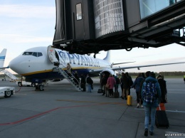 Ryanair введет значительные ограничения на бесплатный провоз ручной клади