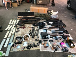 Оружие и взрывчатка из ЕС. Житель Закарпатья пытался отправить боеприпасы в Киев по почте